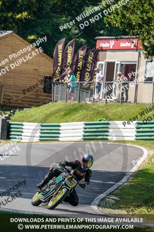 cadwell no limits trackday;cadwell park;cadwell park photographs;cadwell trackday photographs;enduro digital images;event digital images;eventdigitalimages;no limits trackdays;peter wileman photography;racing digital images;trackday digital images;trackday photos